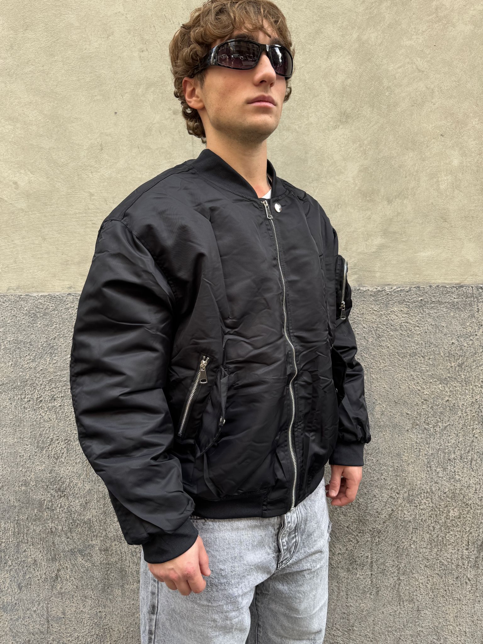 Bomber con Zip sul retro Nero